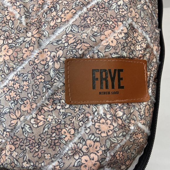 Frye $375 Full/Queen Veronica 3PC Comforter Set - Picture 4 of 6